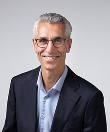 Headshot of Hugh de Kretser, President, Australian Human Rights Commission and Access to Justice 2025 Conference speaker.